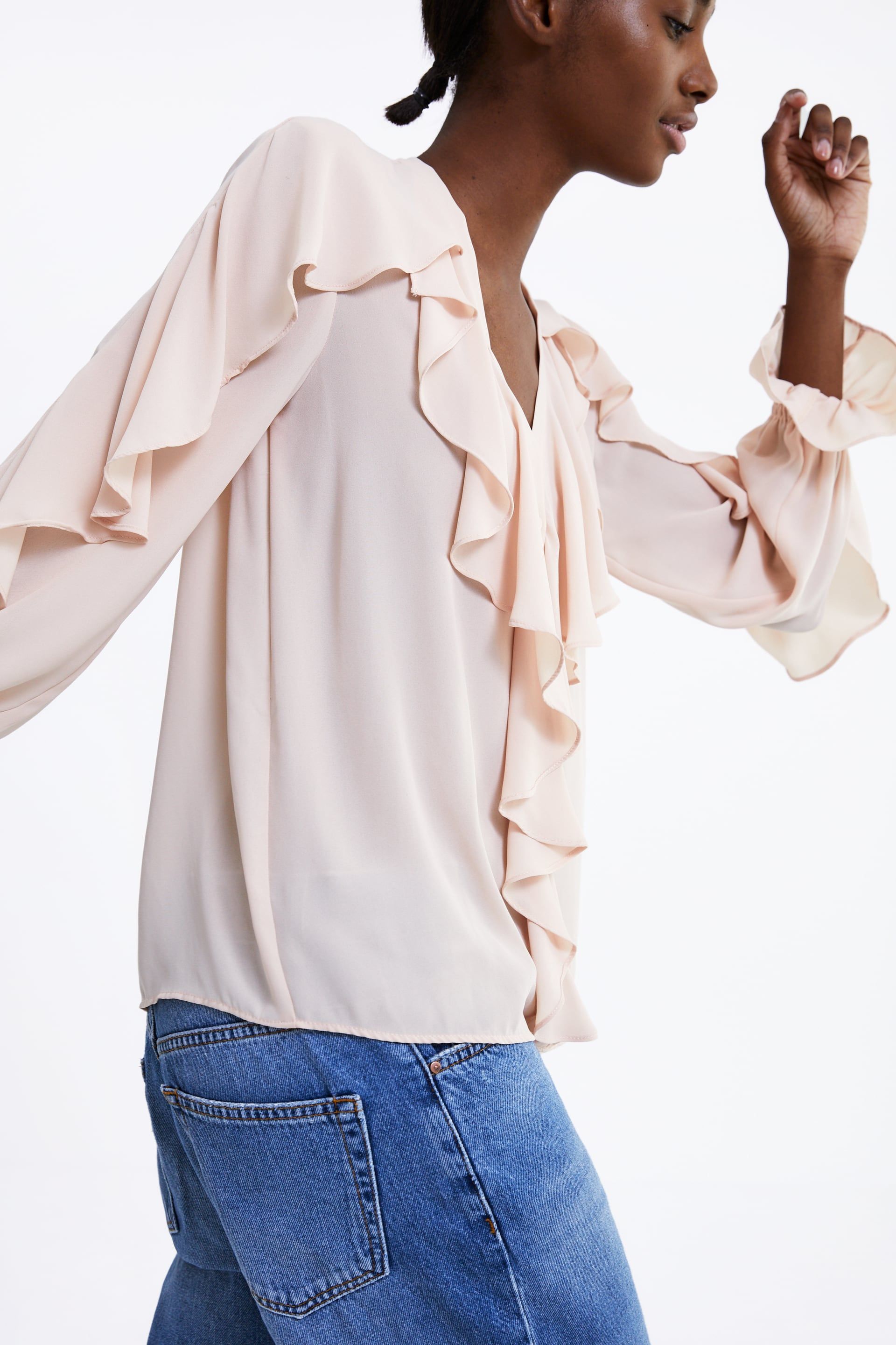 La camisa viral azul de Zara y famosa en Instagram ahora Zara vende por 26 € la camisa de rayas con la que soñábamos