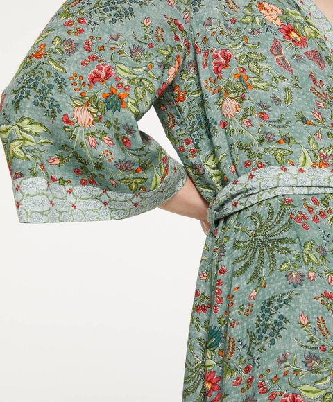 aleación Fantasía Fabricante La prenda tipo kimono batín de Oysho más bonito hasta la fecha