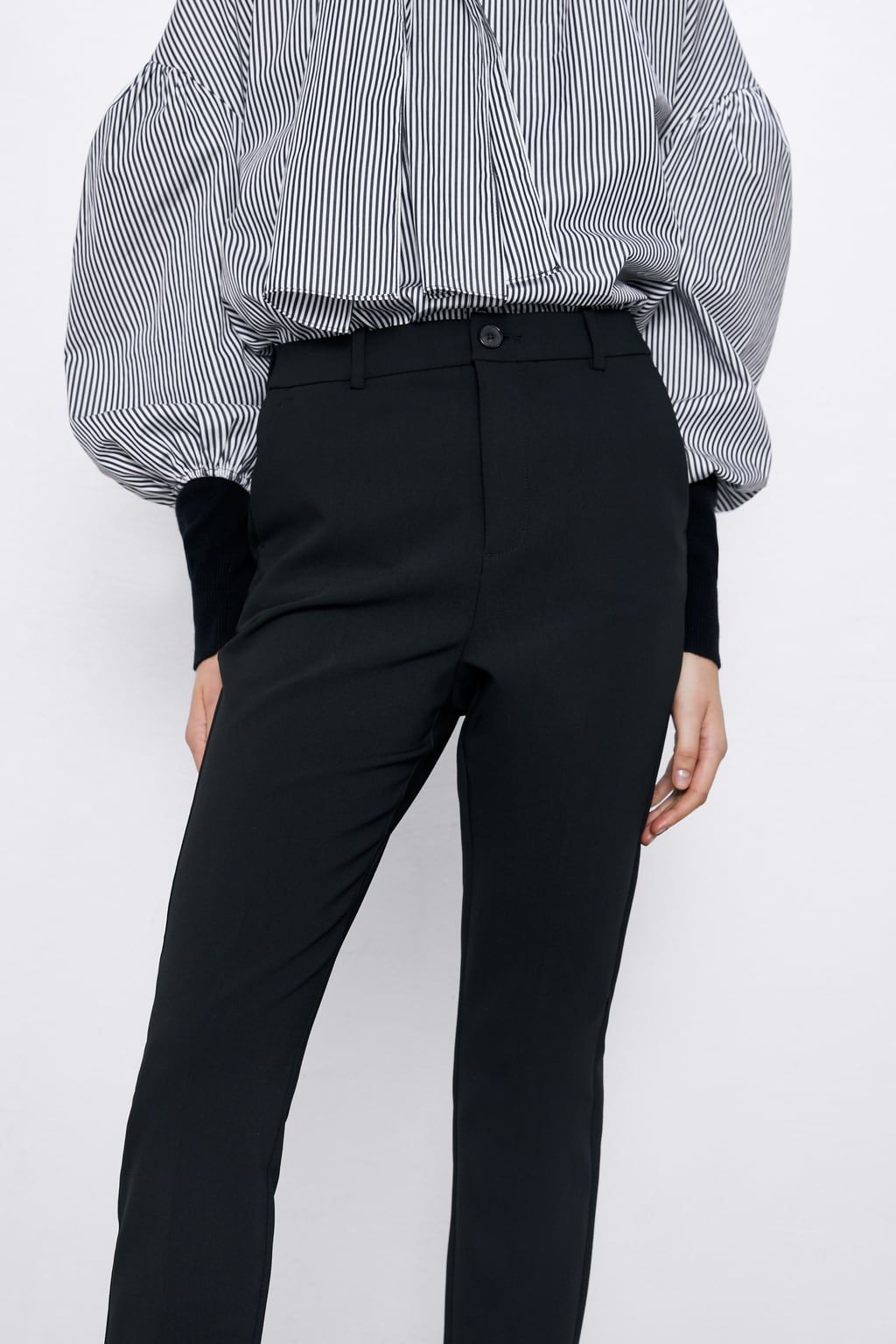 Moda Trajes Pantalones de vestir Zara Woman Pantal\u00f3n de vestir negro moteado look casual 