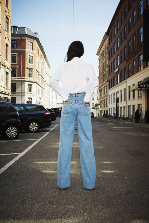 Zara ha lanzado nuevos pantalones anchos vaqueros 'premium'