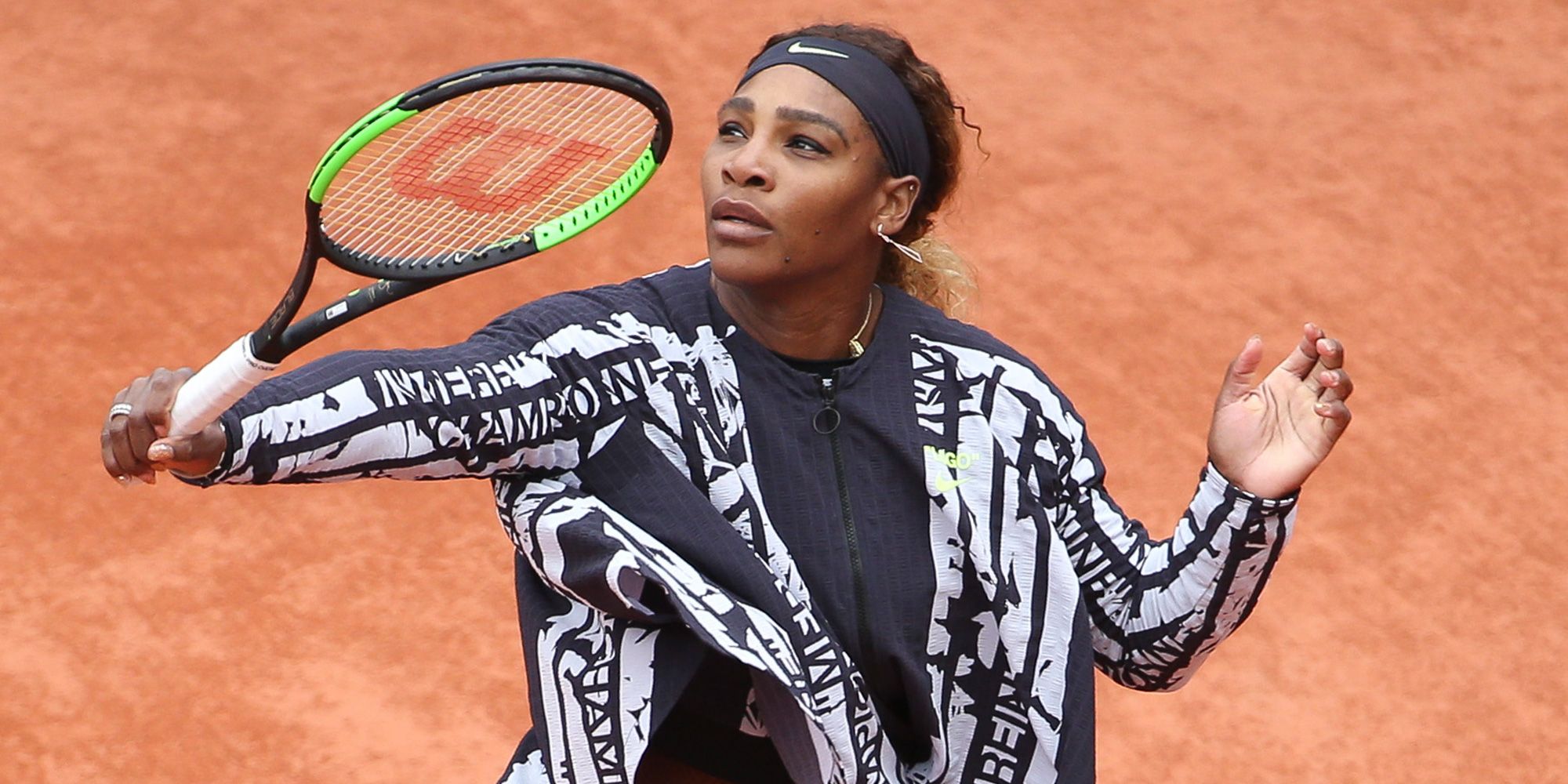 Serena y su chaqueta con mensaje de Nike Roland Garros