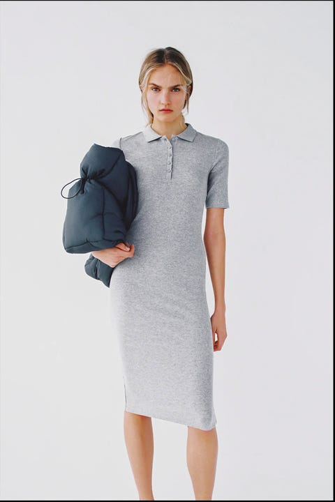 Este vestido midi de punto de Zara arrasará en tres colores Este vestido midi de punto de Zara arrasará en tres colores