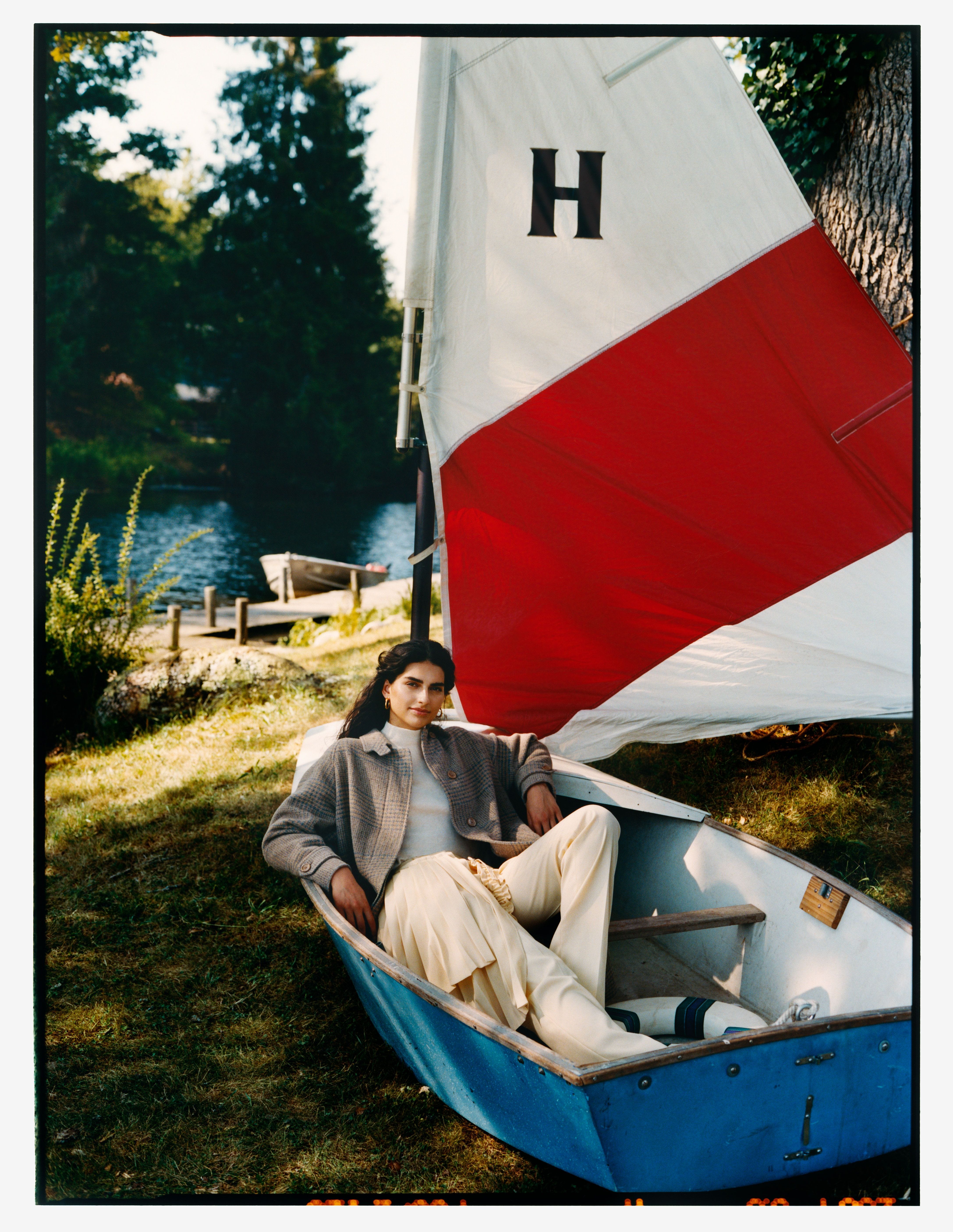 ELLE Editorial: The Lake House