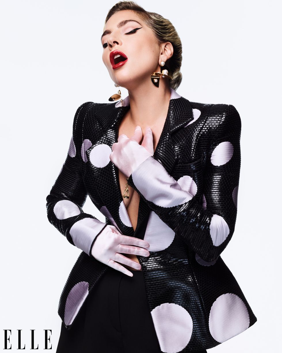 Hot100 - Lady Gaga - Σελίδα 50 Elm120119wlgaga0001-logo-1572882941