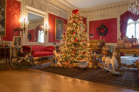 The Elms sitting room at Christmas.