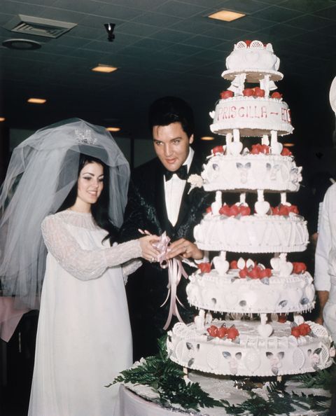 27 Amazing Celebrity Wedding Cakes Royal Wedding Cakes Celeb Cakes