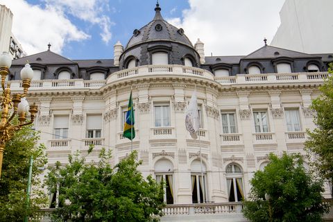 embajada-brasil-palacio-pereda-buenos-aires-1560761470.jpg