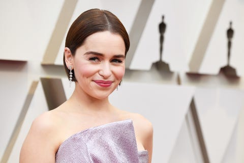 Emilia Clarke Wore A Metallic Lavender Dress To Oscars 2019 Red Carpet