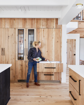 Emily Henderson Reveals Her Mountain Fixer Upper S Kitchen