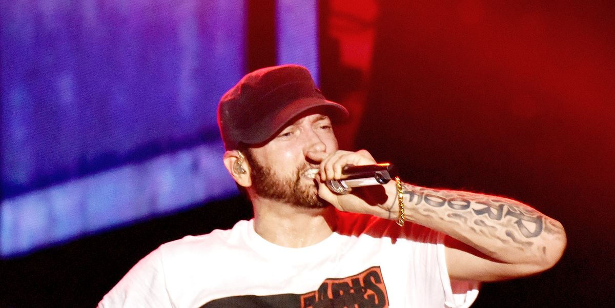 Eminem Breaks World Record For Fastest Rap Verse With Godzilla 