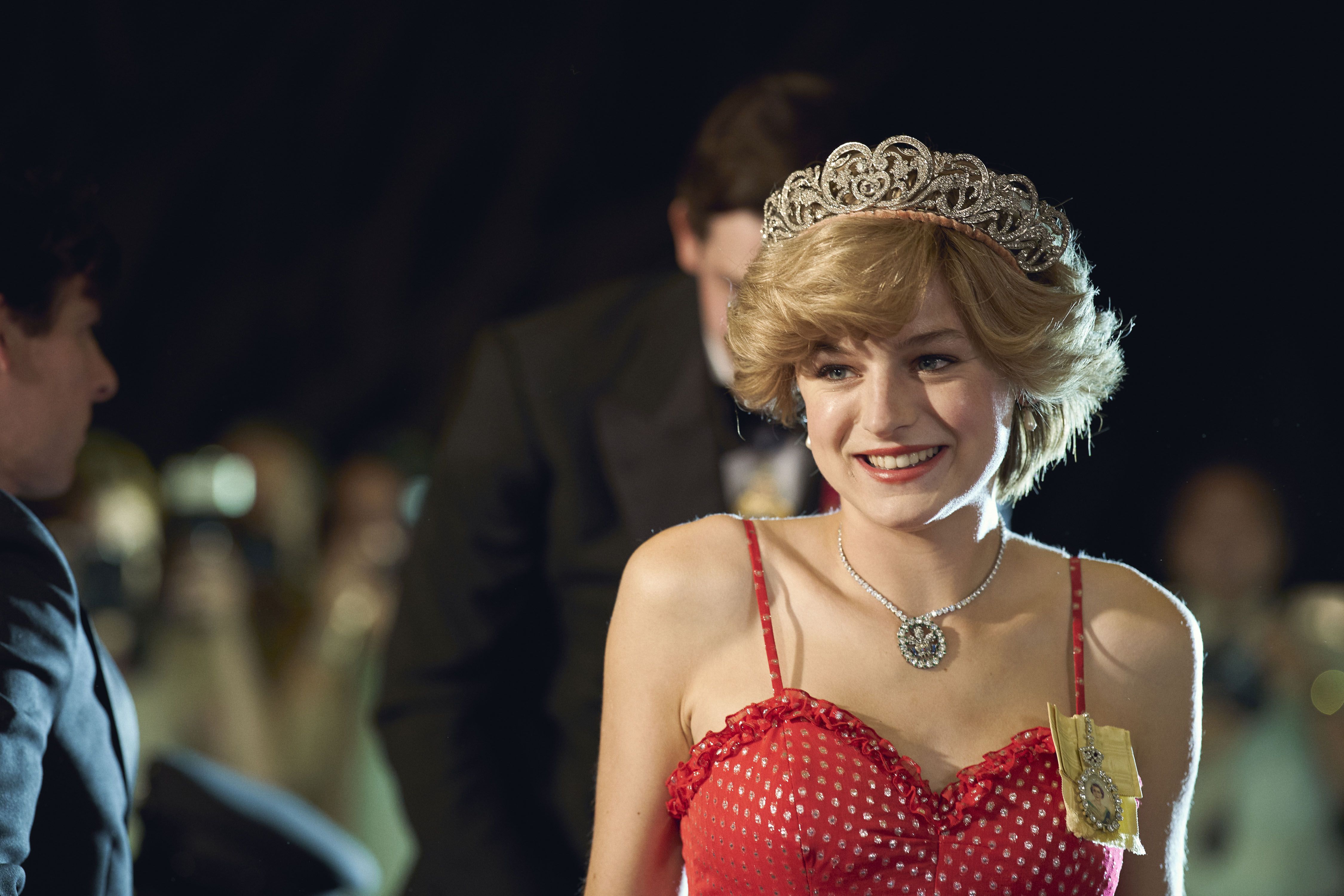  Emma Corrin as Princess Diana in The Crown, Season 4 