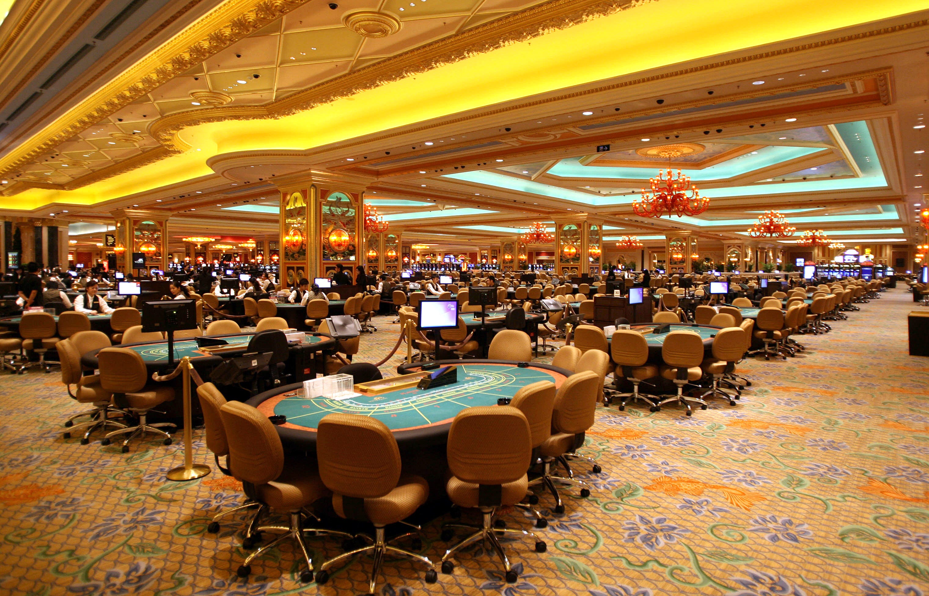 The Unique Joy of Spending Thanksgiving Alone in a Casino