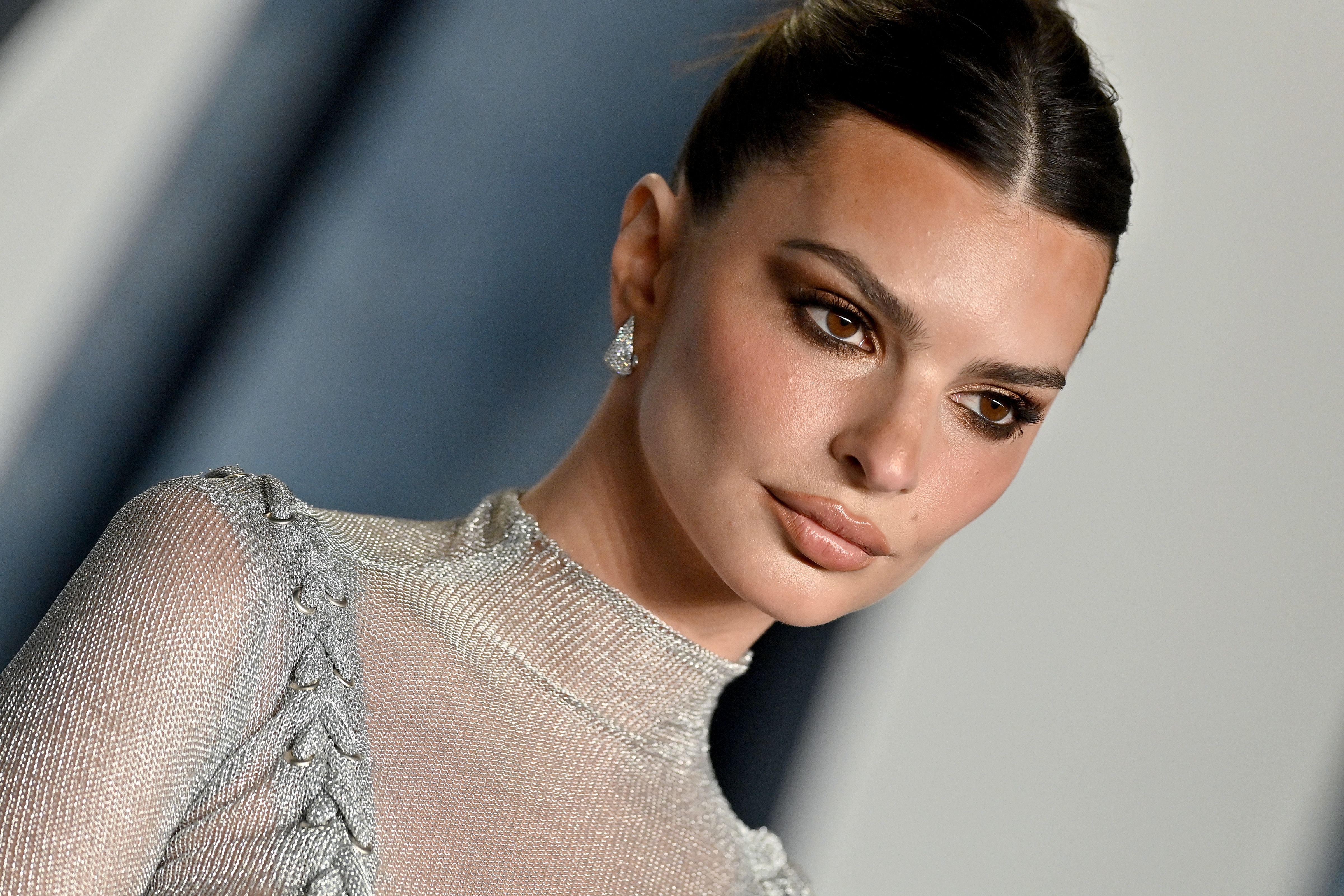 Emily Ratajkowski recuerda la foto más sensual de su embarazo