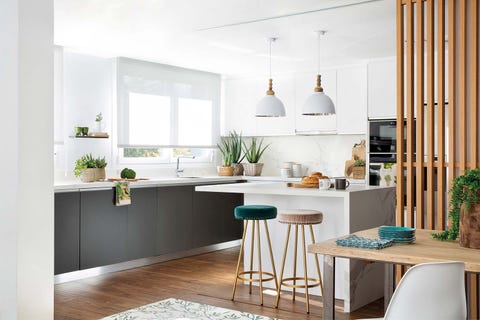 Una Cocina Abierta Al Salón Recién Reformada Cocinas