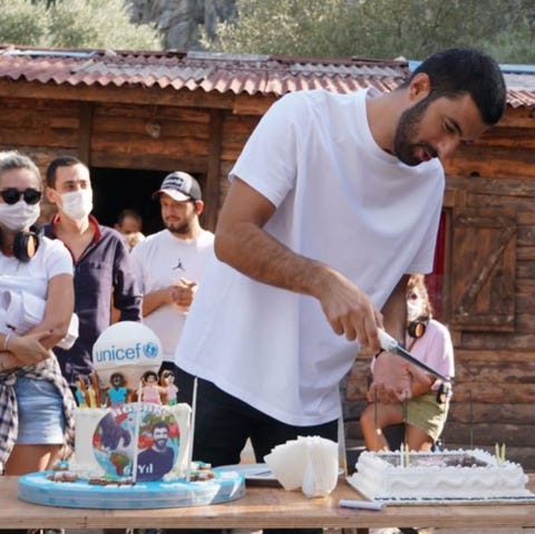 engin akyürek cumpleaños
