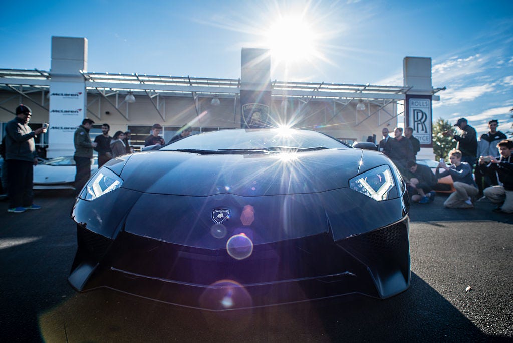 Thieves in Mercedes-Maybach Posing as Prospective Buyers Steal Lamborghini Aventador: Police