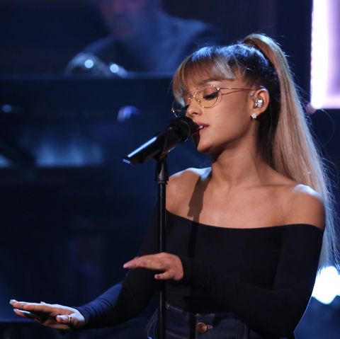 See Ariana Grandes Iheartradio Music Awards 2019
