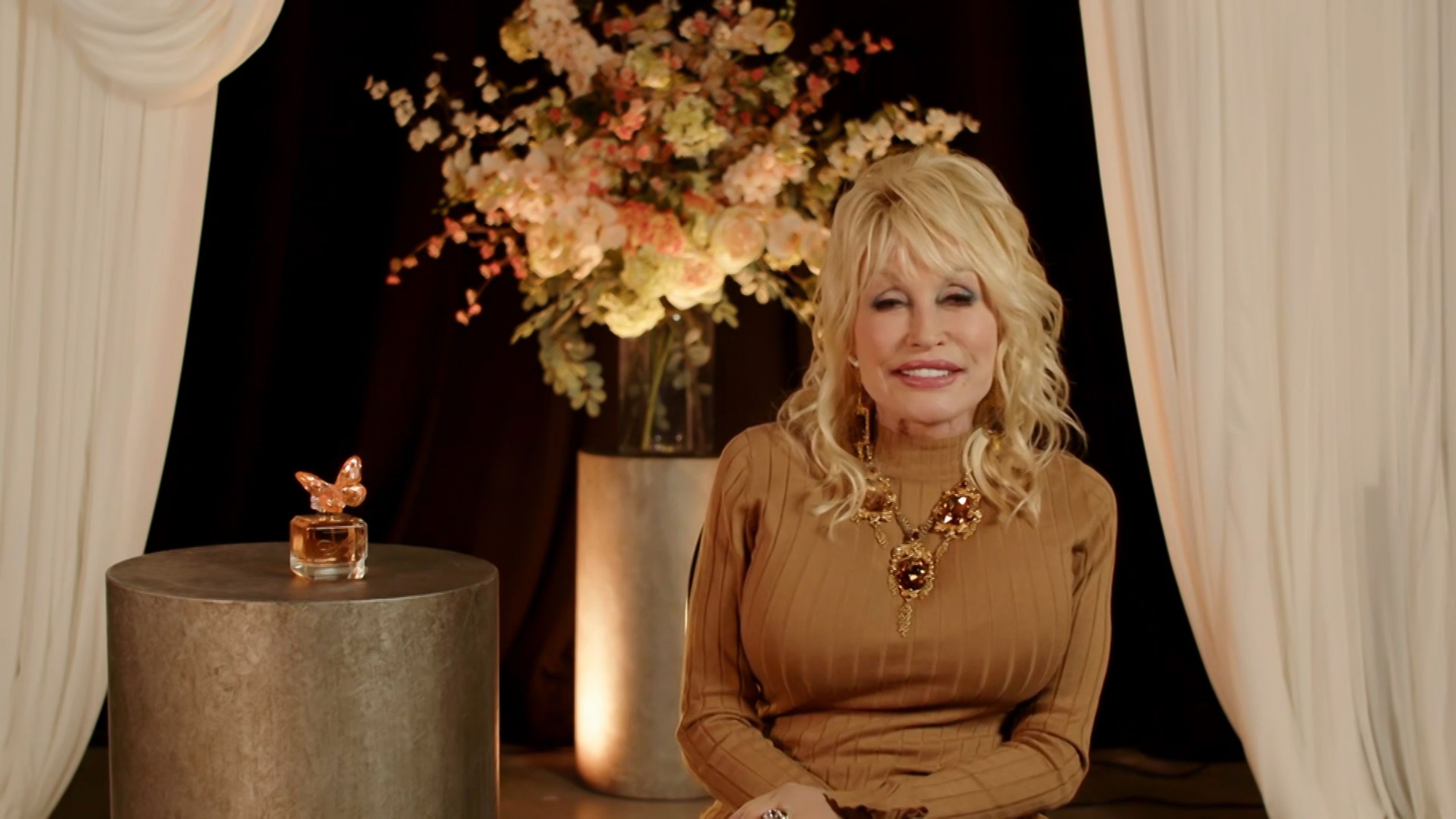 Dolly Parton 75 Revealed Her True Feelings About Aging I Didn T Let The Number Slow Me Up Any