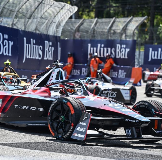 Furious Passing Rate Becoming Staple of Formula E Racing