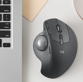 15 Best Apple Macbook Accessories to Buy in 2018 - Essential Macbook
