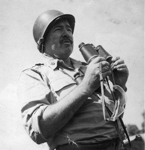Ernest Hemingway espía submarinos alemanes