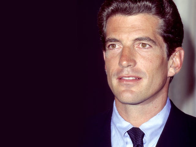 The True Story Behind John F. Kennedy Jr.&#39;s &#39;George&#39; Magazine - Esquire