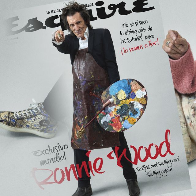 el guitarrista de los rolling stones ronnie wood, portada del número de junio de 2022 de la revista esquire