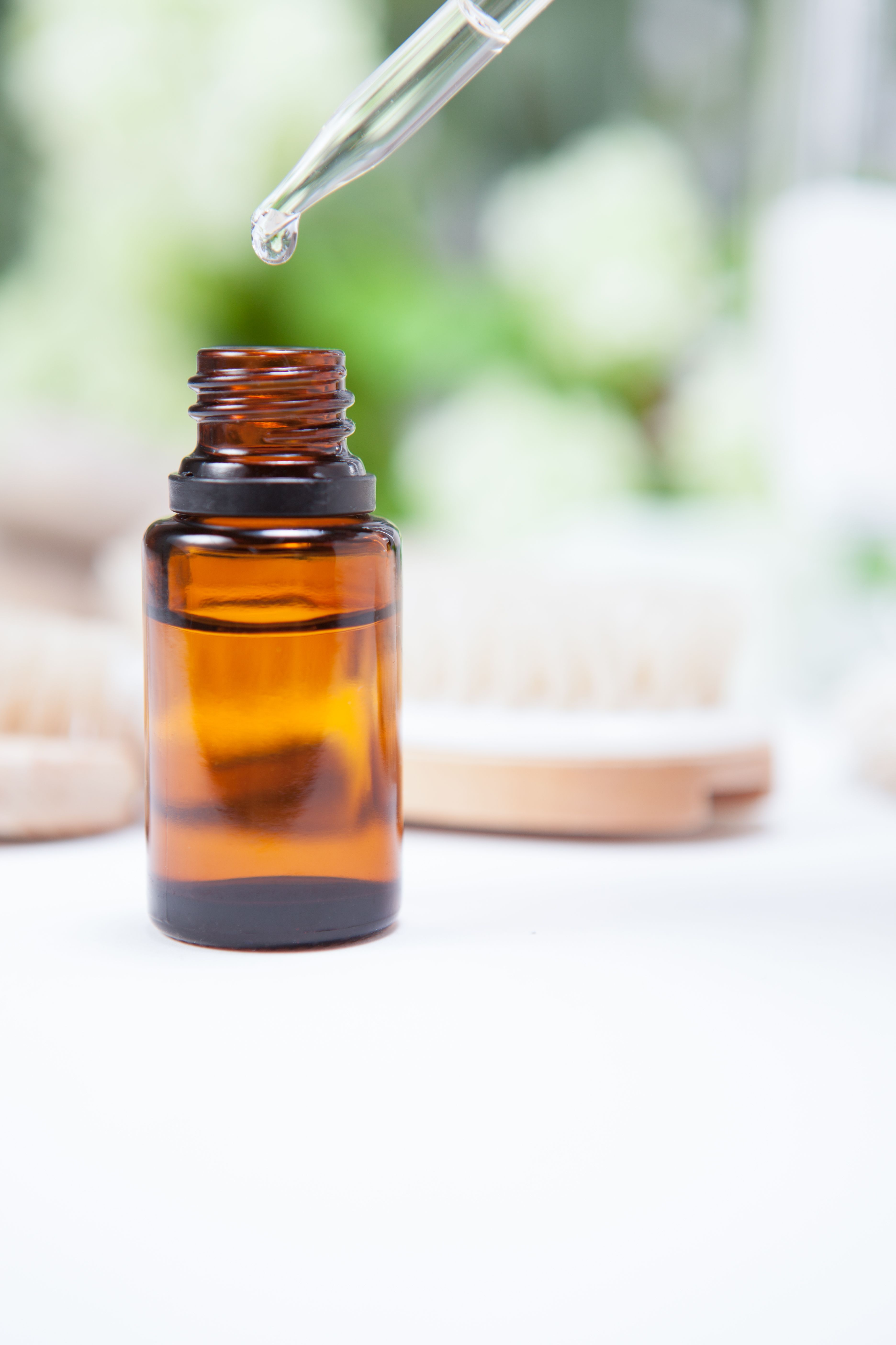 How To Use Essential Oils For Acne Essential Oils For Pimples And Blackheads