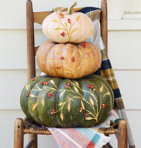 One of the best fall decor idea -- an etched vine topiary pumpkin