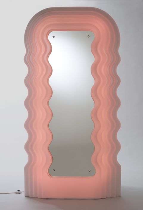 ultrafragola mirror by sottsass for poltronova
