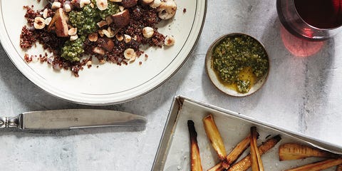 Recept Voor Een Vega Klassieker Rode Quinoa Met Hazelnoot Pesto En Pastinaakfrietjes