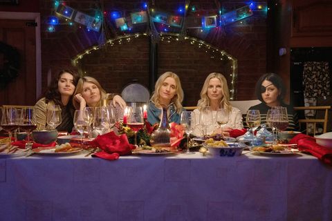 Eve Hewson, Sharon Horgan, Annemarie Duff, Eva Birthistle und Sarah Greene in Bad Sisters