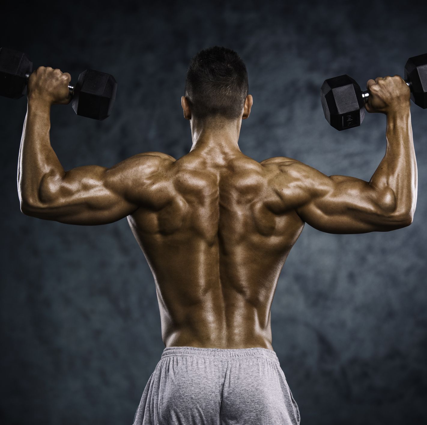 15 Moves to Smoke Your Back Using Dumbbells