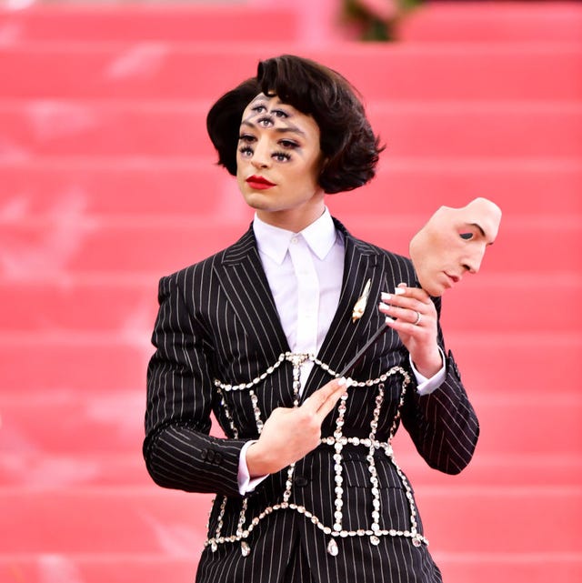 El maquillaje como forma de expresión artística El maquillaje como forma de expresión artística
