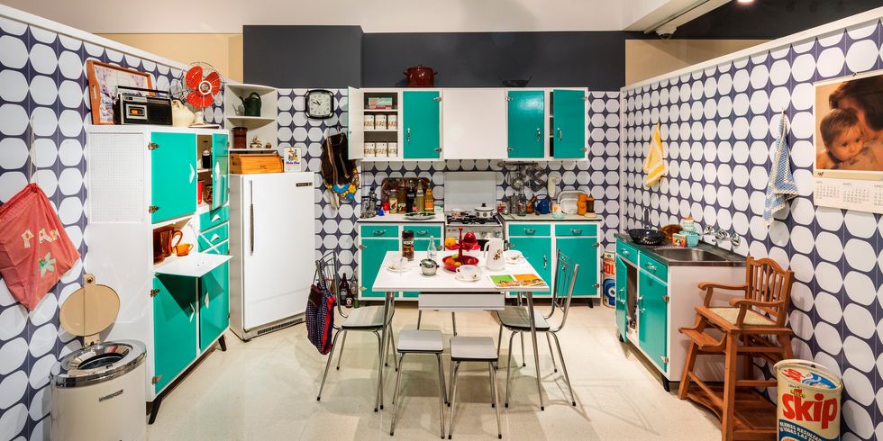 10 Retro Kitchen Decorating Ideas For A Cool Vintage Look
