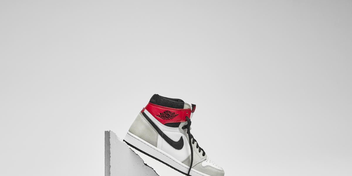 A merced de Sollozos cantidad de ventas Air Jordan 1 Retro Light Smoke Grey, las nuevas zapatillas de Nike