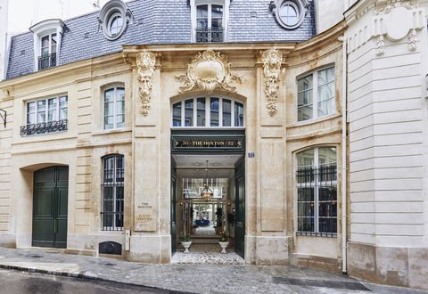 Hoxton Hotel in Paris Review - Romantic Hotel in Paris