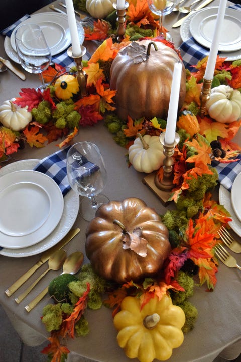 34 Stunning Fall Centerpieces - Best Fall Table Decorations