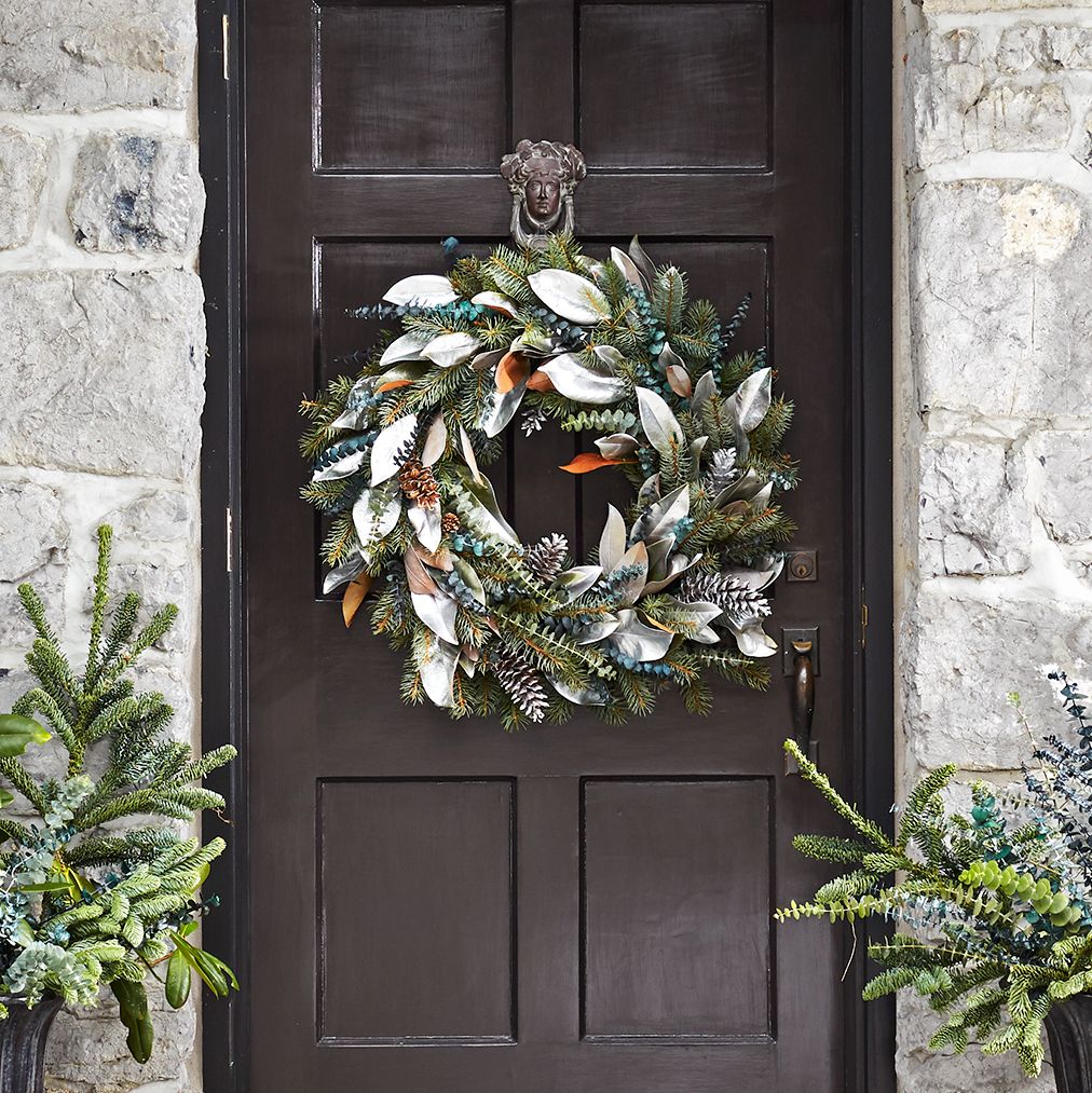 Gorgeous Autumnal Wreaths for Major Curb Appeal