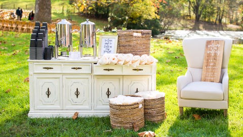 12 Fall Wedding Ideas Rustic Decorations For A Fall Wedding Table Favors