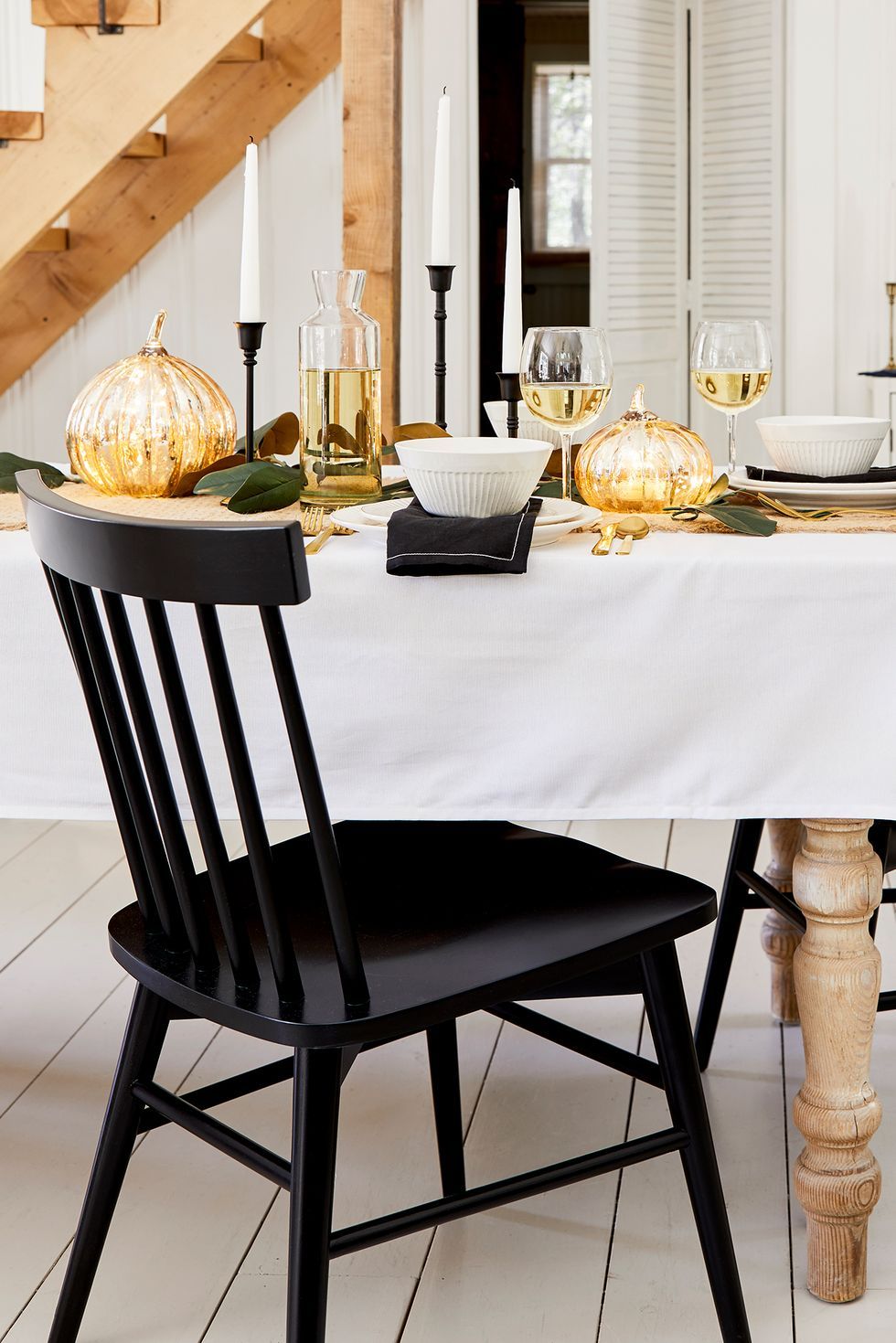 18 Fall Table Decorations   Ideas for Autumn Tablescapes