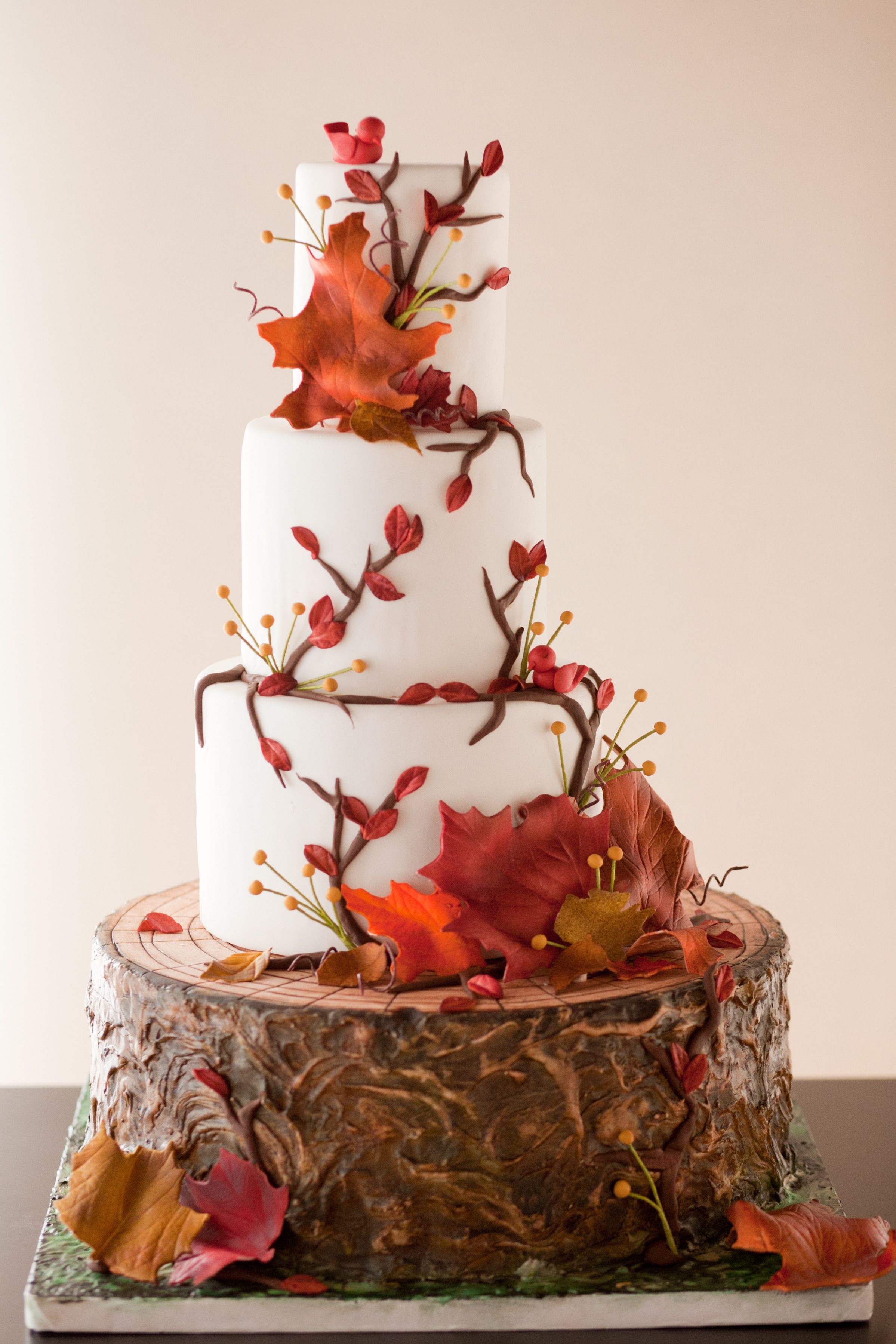 Replicate one of these ​fall wedding cakes for a day you