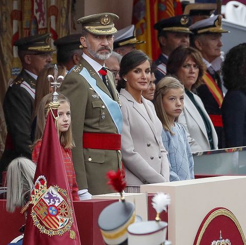 familia-real-desfile-dia-de-la-hispanidad-2018-jpg-1539339847.jpg