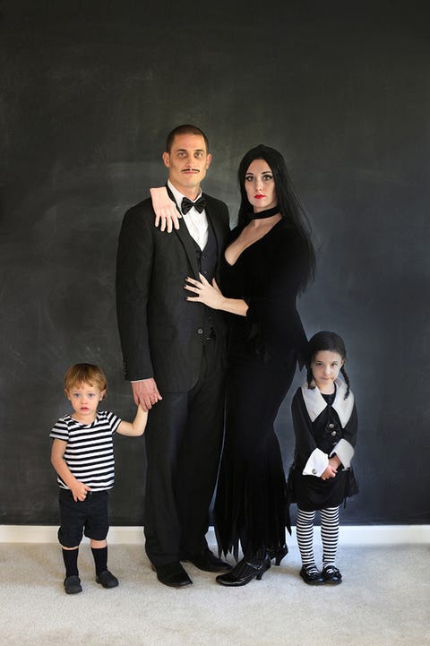 family halloween costumes addams family