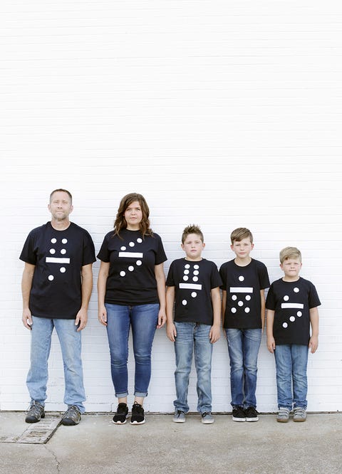 family halloween costumes dominos