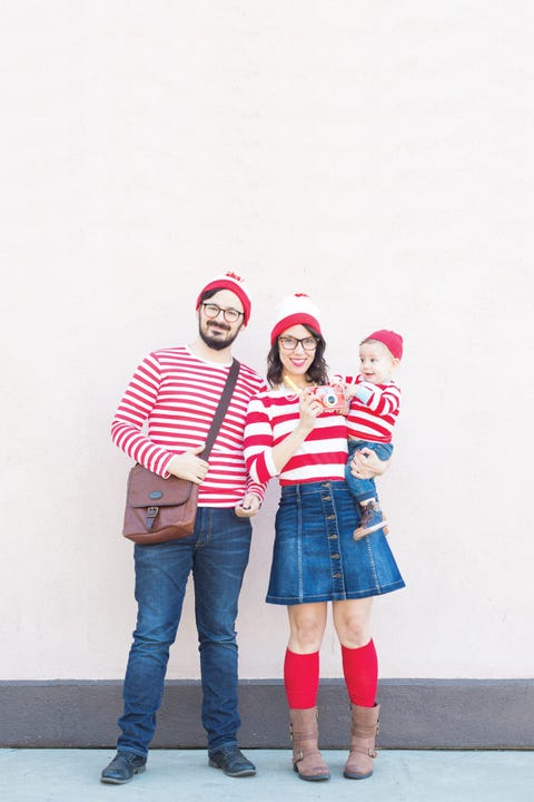 family halloween costumes wheres waldo