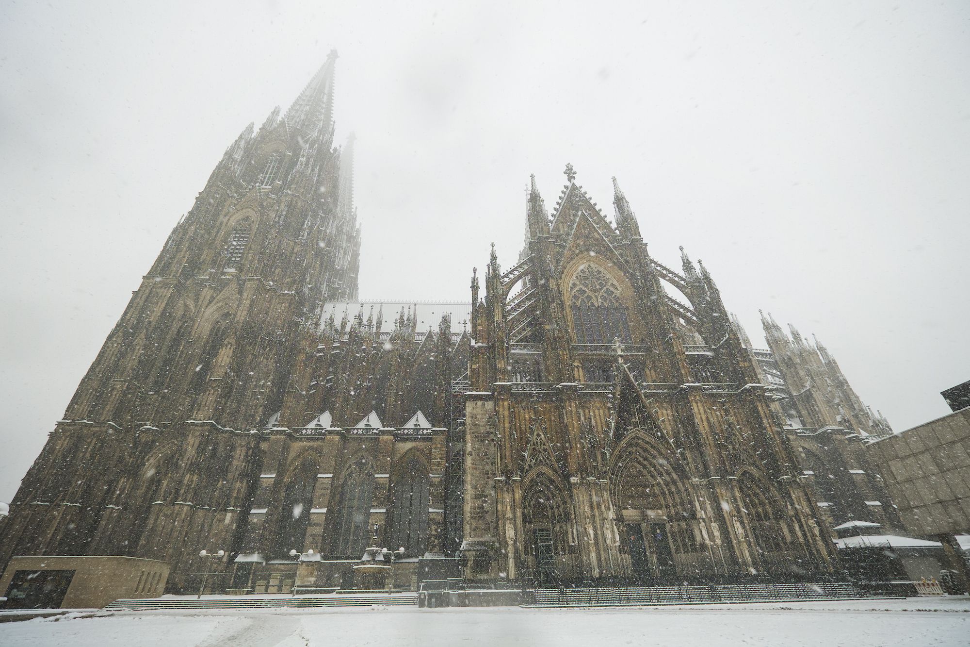 15 Famous Landmarks Covered In Snow 15 Famous Landmarks Covered In Snow