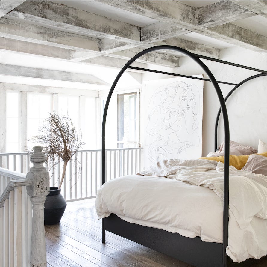 29 Decorating Lessons From Quaint Farmhouse Bedrooms