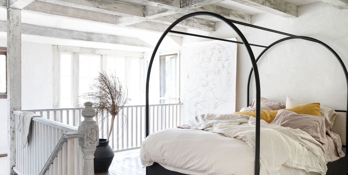 29 Fresh Farmhouse Bedroom Ideas