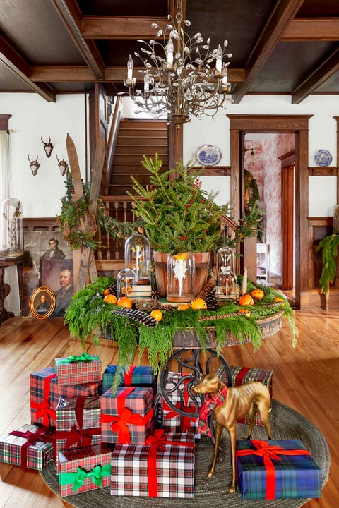 Farmhouse Christmas Decorating Ideas - Holiday Decorating Ideas for ...